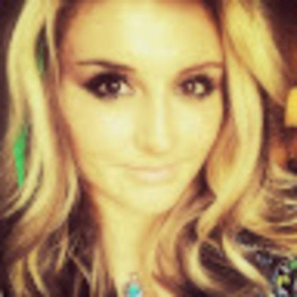 Meet your Posher, Amy - Picture 1 of 1